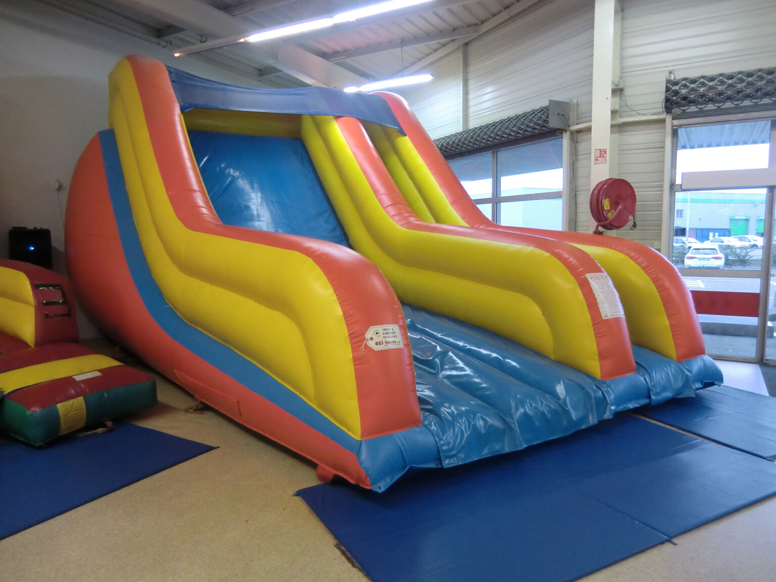 Toboggans gonflables ⎸ JM Prestations Matériels de loisirs